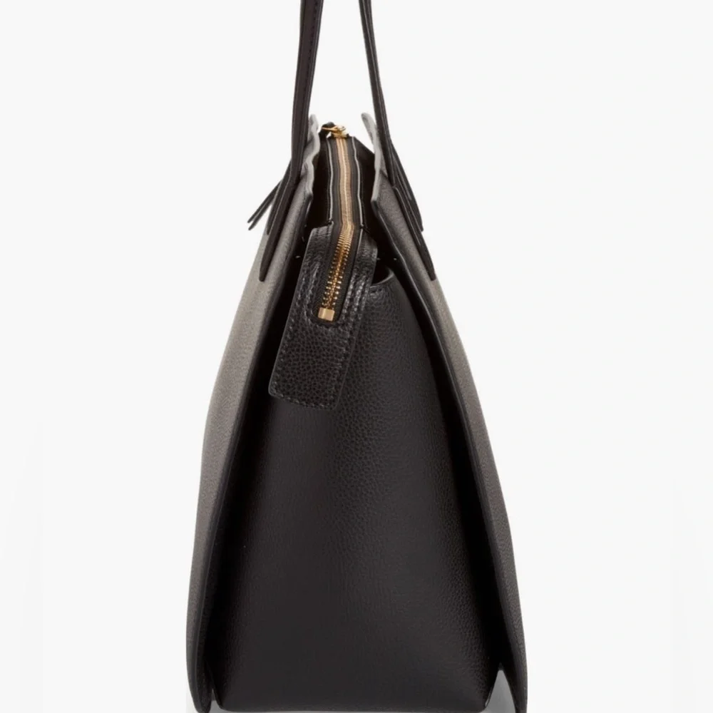 TORY BURCH Robinson Leather Tote. Black. NWOT